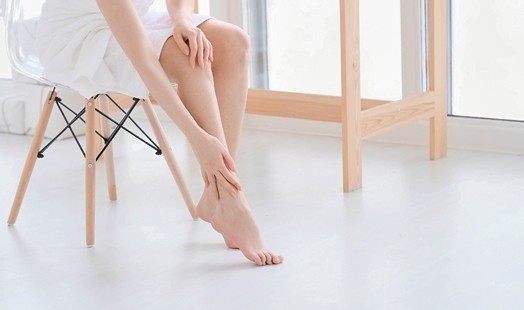 Comment soulager la sensation de jambes lourdes ? Conseils et solutions