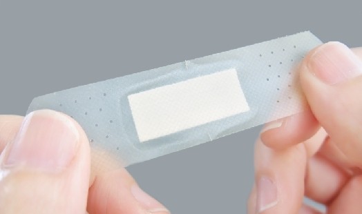 Guide complet pour choisir le bon pansement selon vos besoins et vos activités