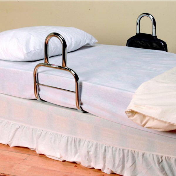 Barre d'accès au lit chromée